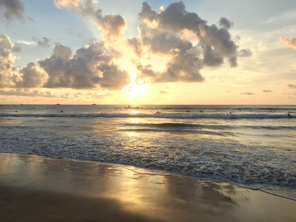 Casa Aura: Beachfront Premium Hostel Tamarindo Buitenkant foto